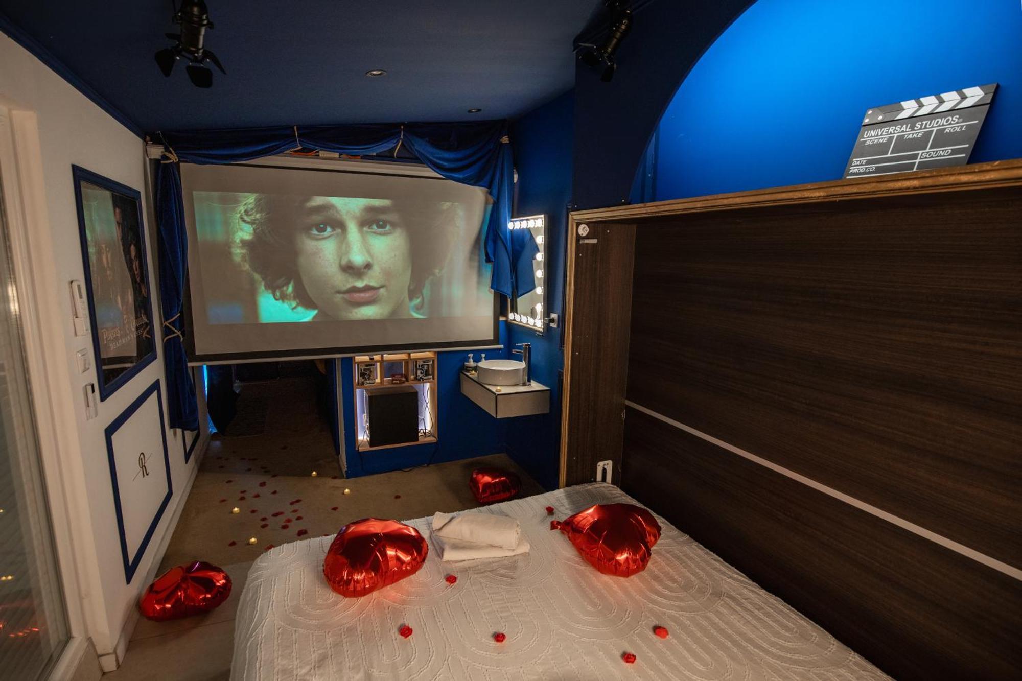 L'Experience Love Room Saint-Jean-Bonnefonds 外观 照片
